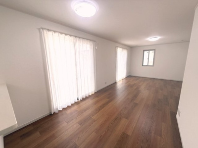 【居間・リビング】 | 桑名市多度町小山台１丁目 | ＬＤＫ