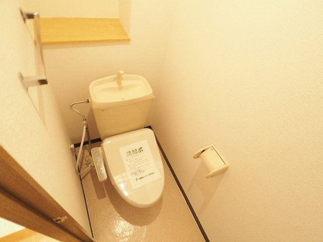 アミ・デ・コアⅤのトイレ|清潔感のあるトイレです