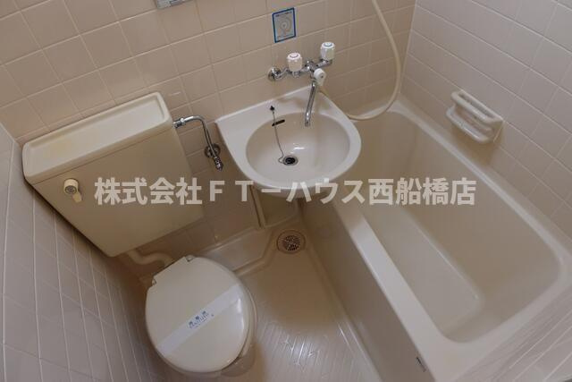 メゾン市川の浴室