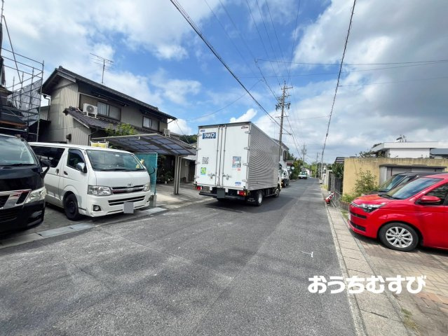 尾張旭市新居町今池下の前面道路含む現地写真