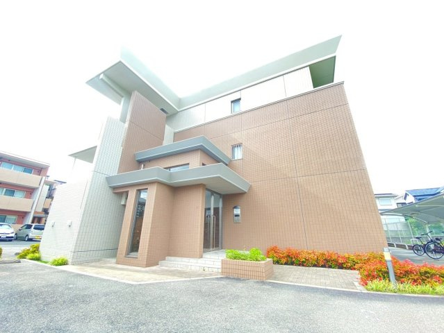 ラマージュⅢ