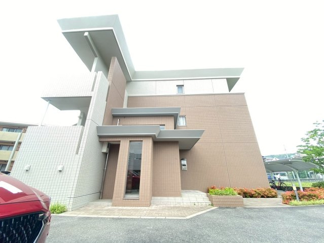 ラマージュⅢの外観