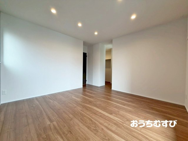 春日井市白山町(全3棟)の洋室