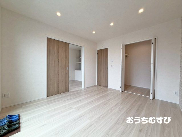 春日井市白山町(全3棟)の洋室