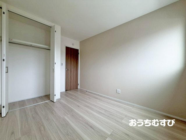 春日井市白山町(全3棟)の洋室