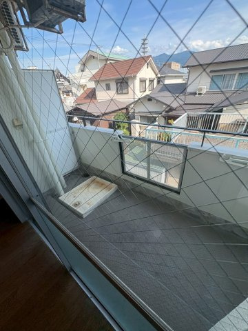 アーバンコート河内町のバルコニー