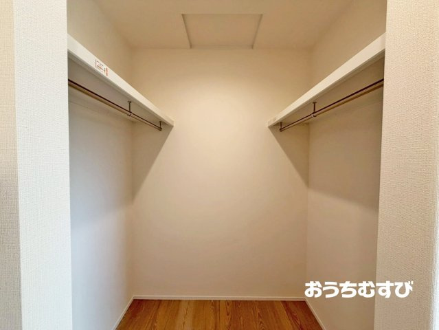 春日井市白山町(全3棟)の収納