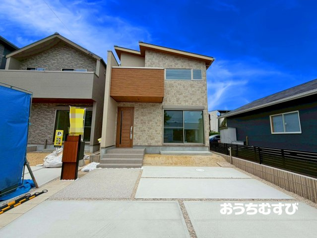 春日井市白山町(全3棟)の前面道路含む現地写真