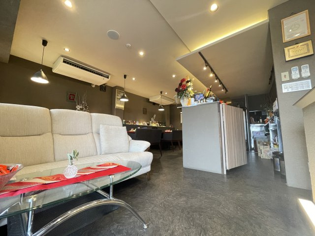 方八町二丁目　売店舗の内装