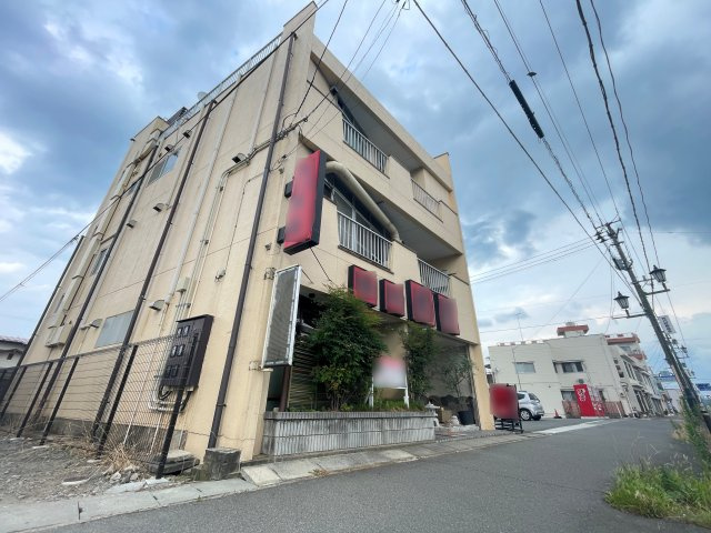 方八町二丁目　売店舗の外観