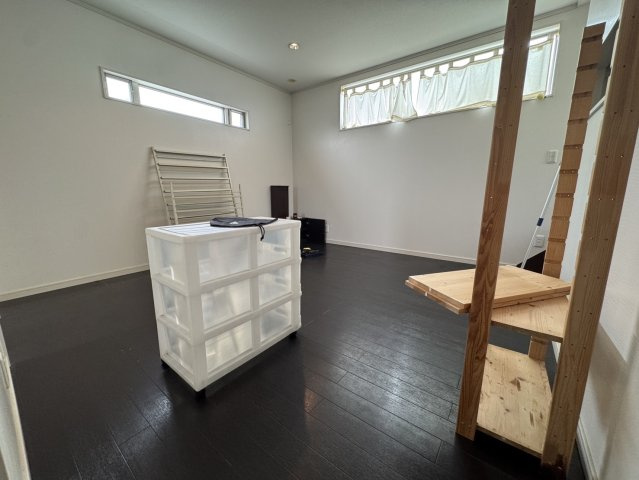 住みやすい暮らしを考えぬいた素敵な間取り設計♪加須市北辻の洋室|きれいな洋室です