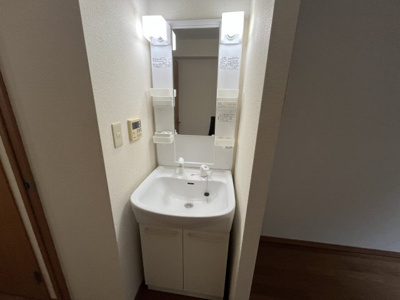 【洗面所】 | イル・ヴィラージュ中野Ⅰ番館
