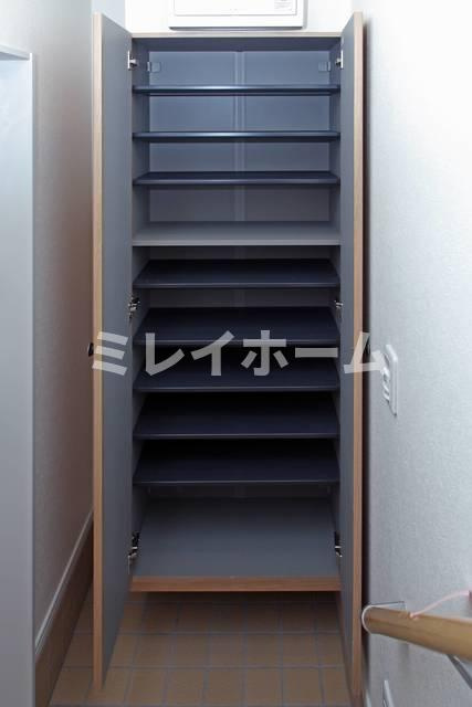 ハウオリ山王の玄関