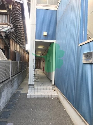 クレフラスト吉塚のエントランス