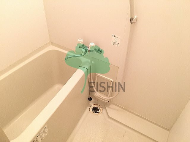 クレフラスト吉塚の浴室|清潔感のある浴室です！