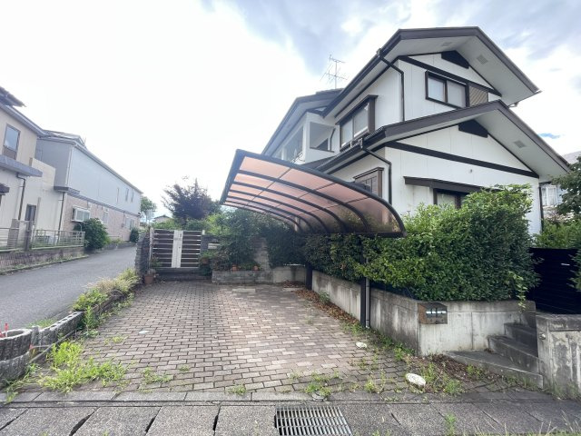 郡山市久留米一丁目　戸建の駐車場