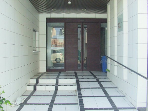 【エントランス】glanz 