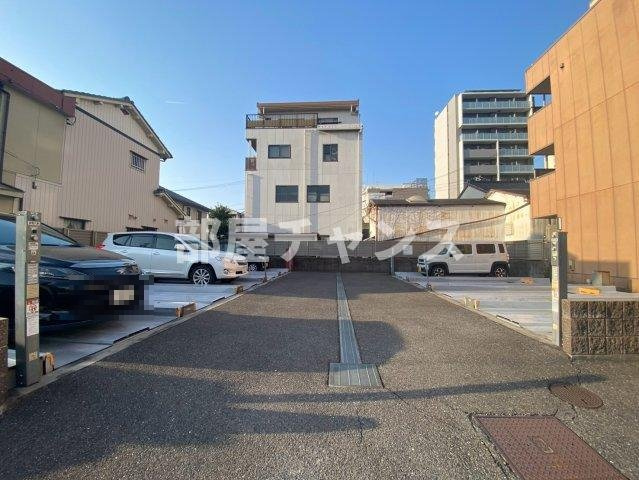 ベレーサ山王の駐車場