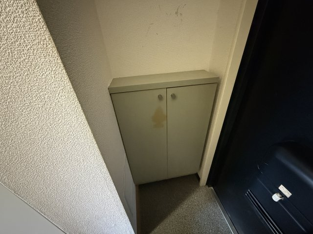 ライフピアモア六甲の玄関