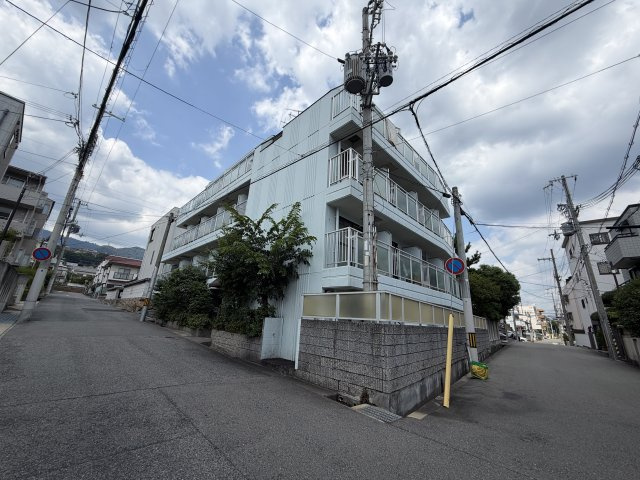 ライフピアモア六甲の外観