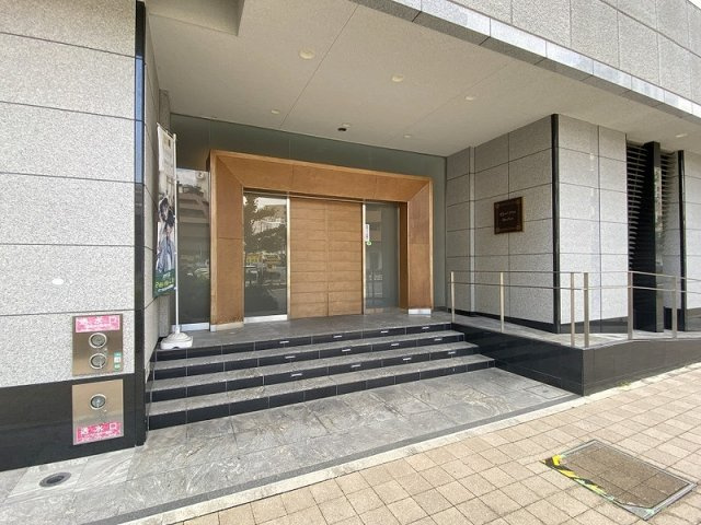 【エントランス】インペリアル新神戸