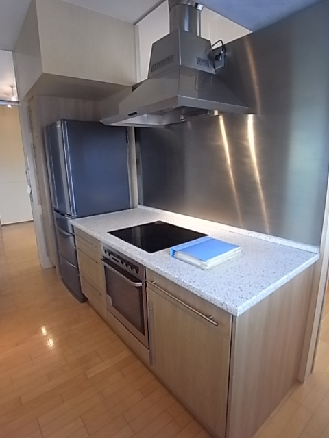 西宮市高木東町の賃貸マンションのキッチン