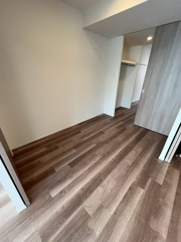 西宮市中前田町の賃貸マンションの居間・リビング
