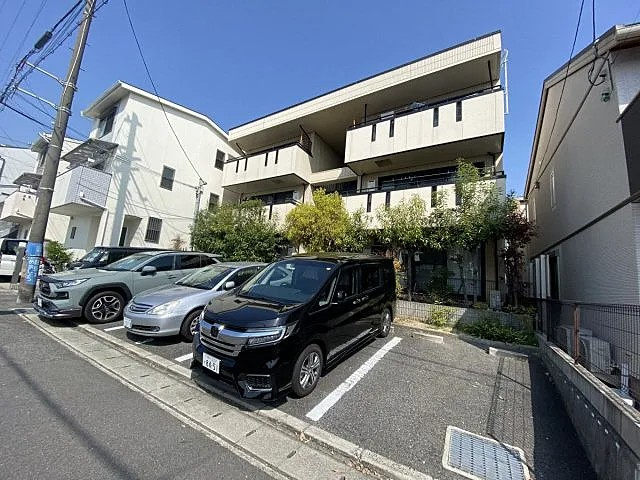 神戸市灘区岩屋北町２丁目のアパート