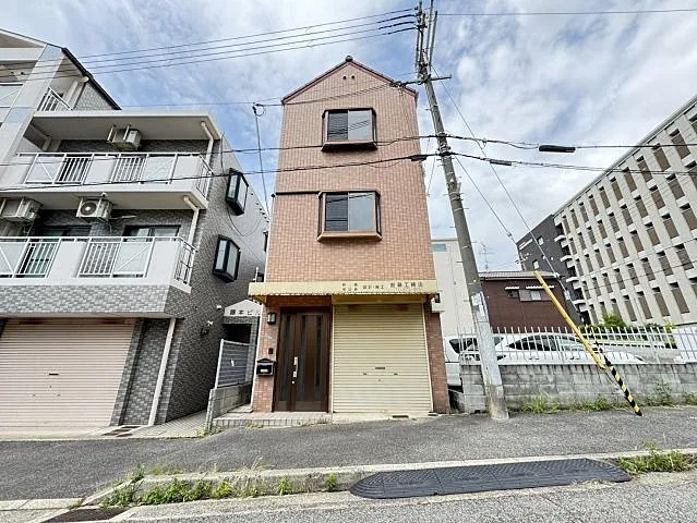 神戸市灘区岩屋北町１丁目の一戸建て