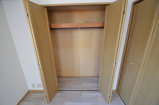 神戸市中央区北長狭通８丁目の賃貸マンションの収納