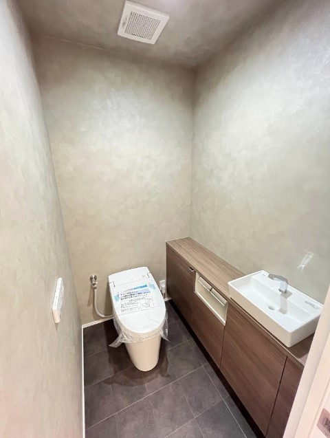 神戸市東灘区御影山手５丁目の賃貸マンションのトイレ