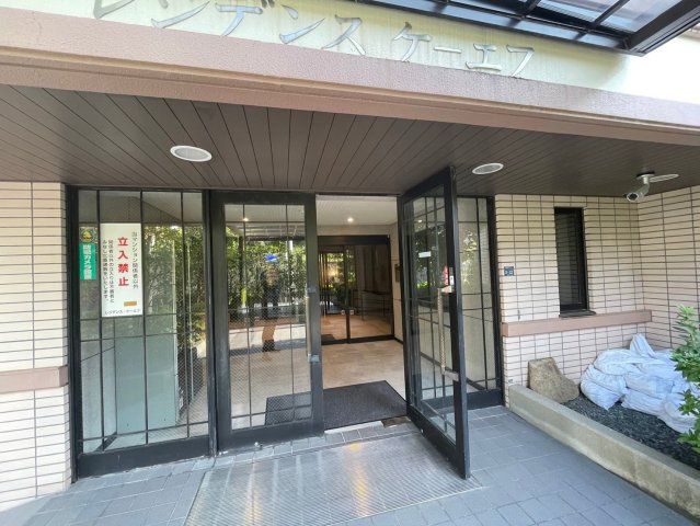 神戸市東灘区御影山手５丁目の賃貸マンションのエントランス