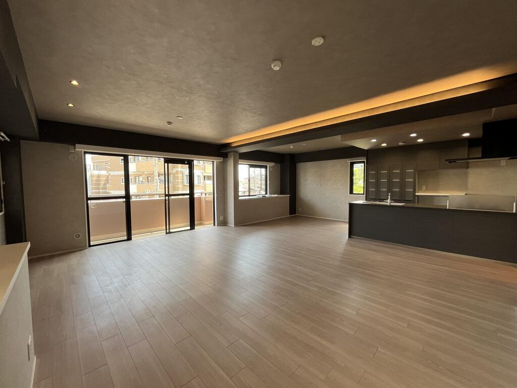 神戸市東灘区御影山手５丁目の賃貸マンションの居間・リビング