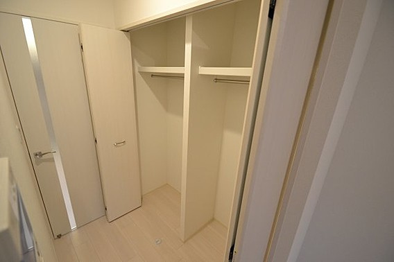 神戸市中央区加納町３丁目の賃貸マンションの収納