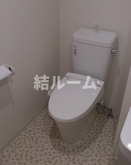 板橋区板橋４丁目の賃貸マンションのトイレ