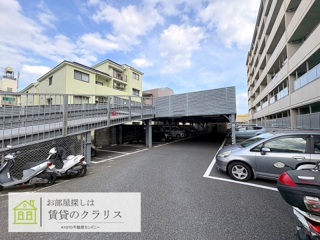 第2コーポ藤岡の駐車場
