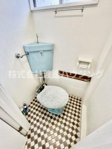 内代町2丁目貸家のトイレ