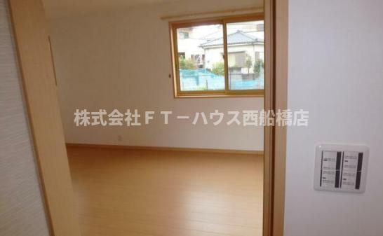 レジデンス新井の寝室