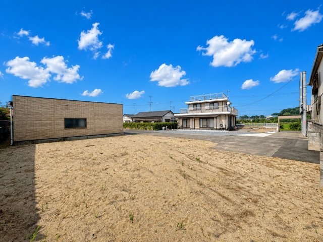 【軽量鉄骨】稲敷市江戸崎乙中古戸建の庭