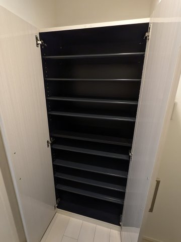 ハーモニーテラス上石川町Ⅲの収納|シューズボックス