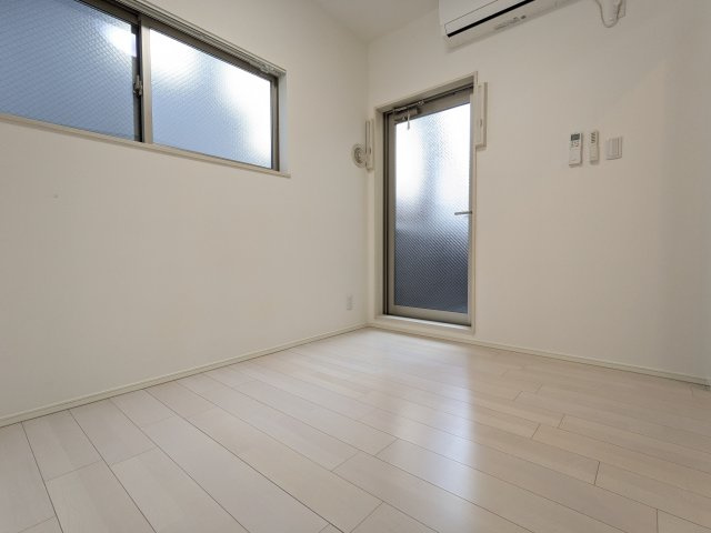 ハーモニーテラス上石川町Ⅲの洋室
