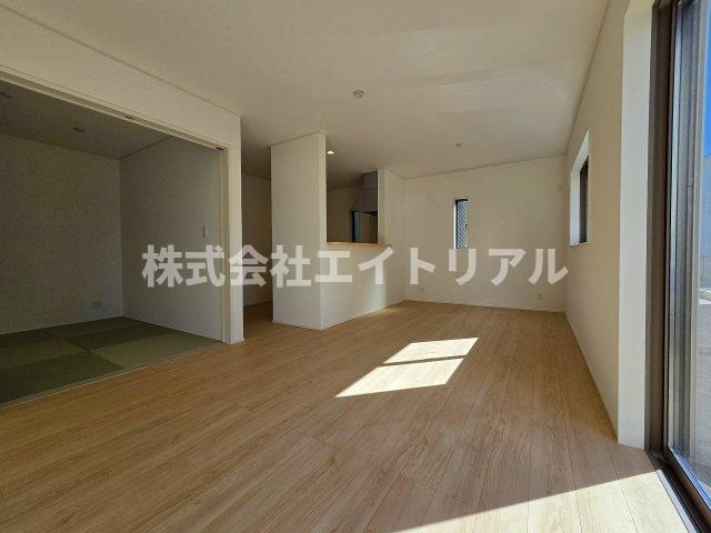 美濃加茂市古井町下古井　第3　新築戸建　全4棟の居間・リビング|1階