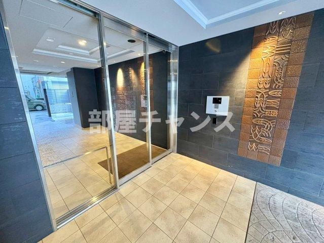 JS御園通のエントランス