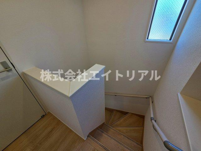 美濃加茂市古井町下古井　第3　新築戸建　全4棟のその他|階段