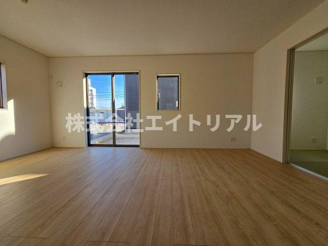 美濃加茂市古井町下古井　第3　新築戸建　全4棟の居間・リビング|1階