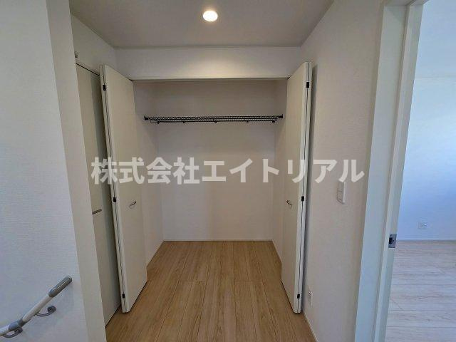 美濃加茂市古井町下古井　第3　新築戸建　全4棟の収納|2階　廊下収納