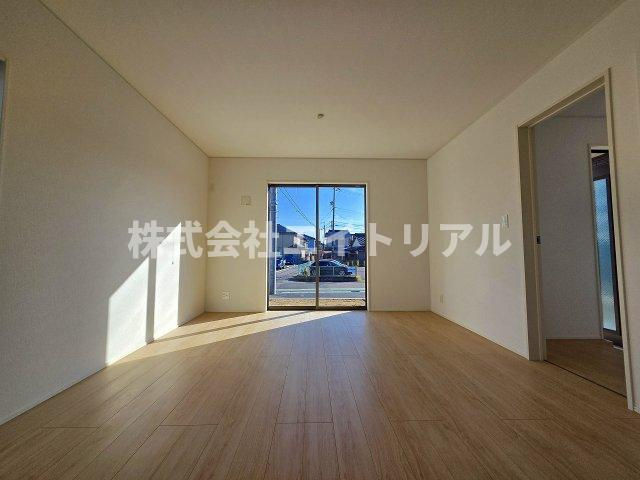 美濃加茂市古井町下古井　第3　新築戸建　全4棟の居間・リビング|1階