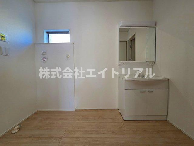 美濃加茂市古井町下古井　第3　新築戸建　全4棟の独立洗面台|1階