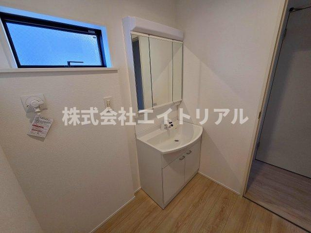 美濃加茂市古井町下古井　第3　新築戸建　全4棟の独立洗面台|1階
