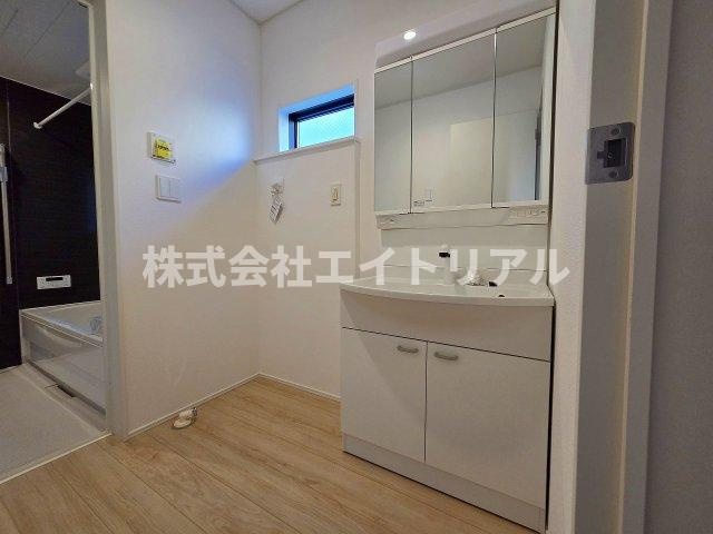 美濃加茂市古井町下古井　第3　新築戸建　全4棟の独立洗面台|1階